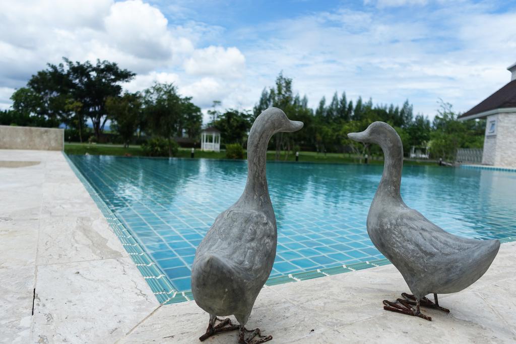 Baan Rub Lom by Jane Apartment Pakchong Bagian luar foto